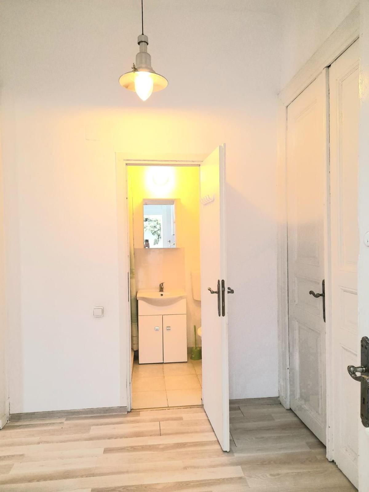 Appartamento Casa Liveni Bucarest